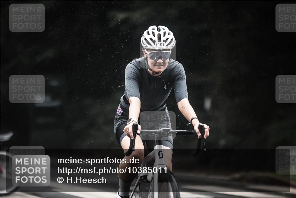 13.09.2026 - Stadtparktriathlon H.Heesch http://msf.ph/oto/10385011 13.09.2026 12:37:57 Radfahren 1076, 1101, 1136, 1232, 1248, 1255 meine-sportfotos.de