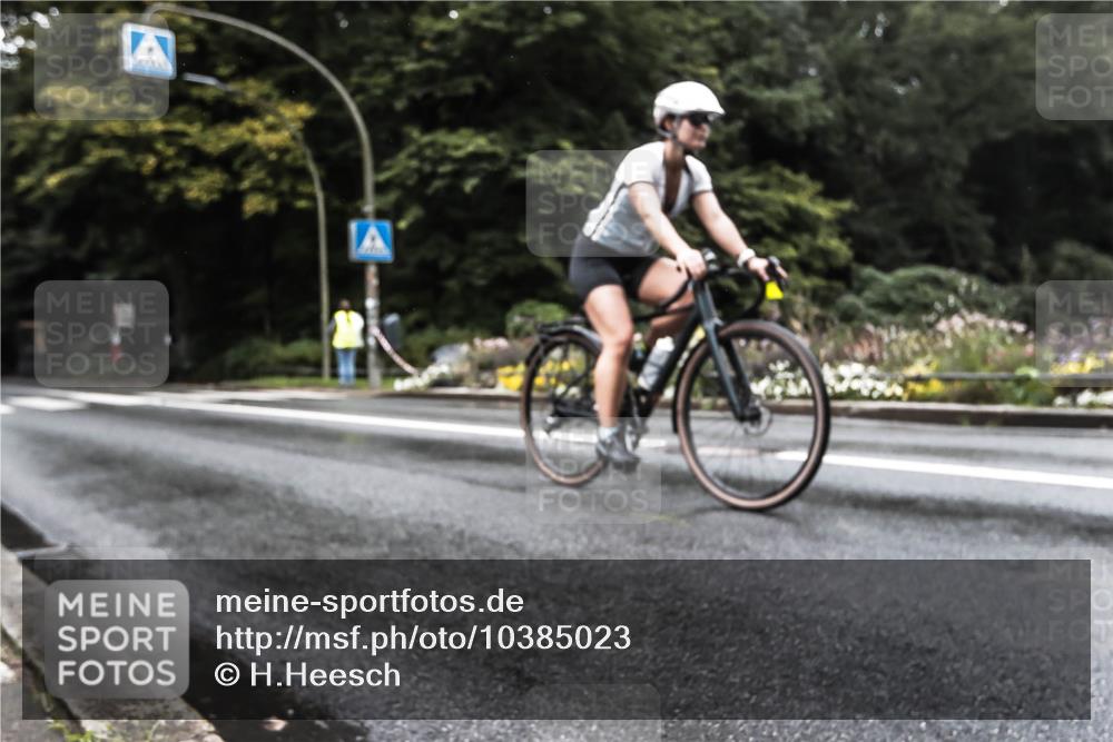 13.09.2026 - Stadtparktriathlon H.Heesch http://msf.ph/oto/10385023 13.09.2026 13:10:48 Radfahren 1355, 1373, 1425, 1427 meine-sportfotos.de