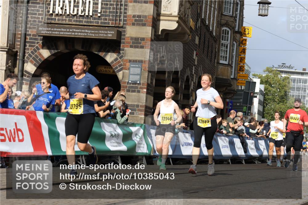 13.09.2026 - 21. swb-Marathon Bremen Strokosch-Dieckow http://msf.ph/oto/10385043 13.09.2026 11:06:49 Ziel 10376, 10654, 10681, 10682, 10849, 10852, 10853, 11021, 11028, 11240, 11340, 11374, 11432, 11729, 11849, 12217, 12479, 12485, 10156, 10378, 10663, 11257 meine-sportfotos.de