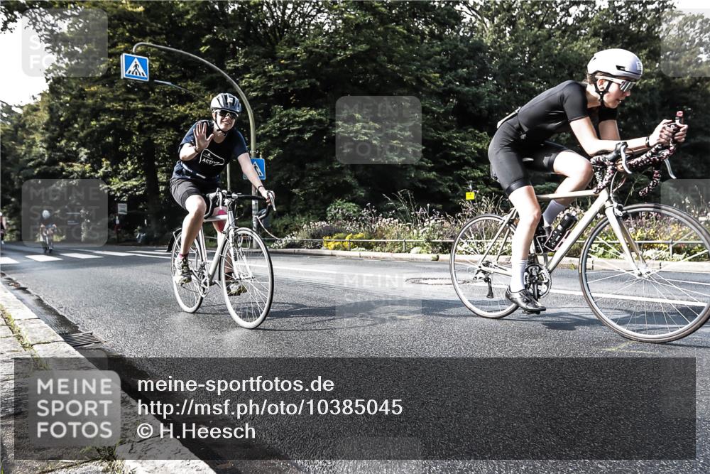 13.09.2026 - Stadtparktriathlon H.Heesch http://msf.ph/oto/10385045 13.09.2026 11:25:06 Radfahren 663, 735, 752, 763, 772 meine-sportfotos.de