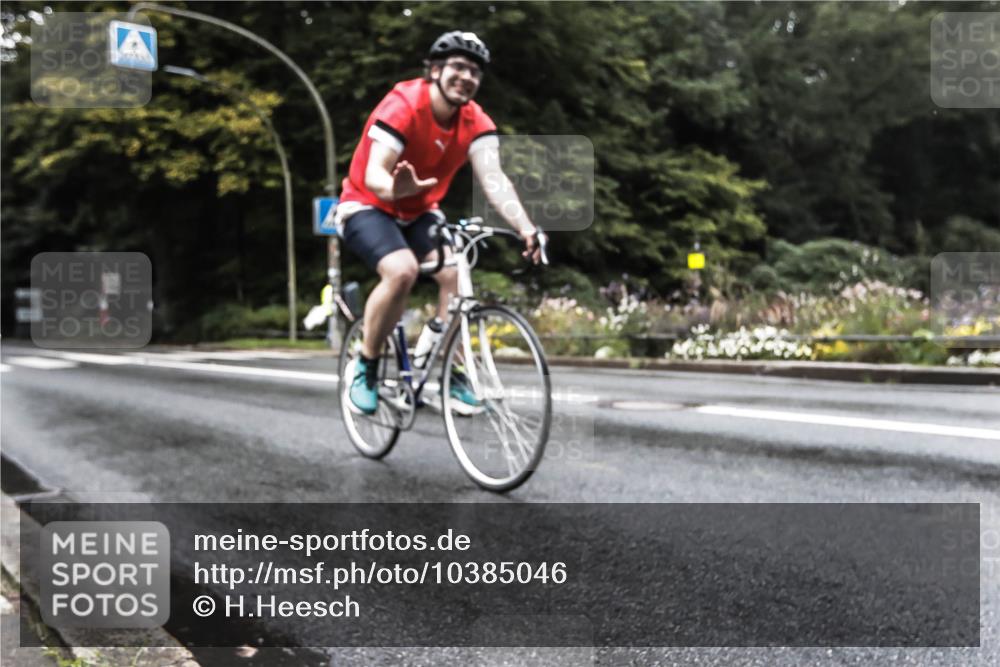 13.09.2026 - Stadtparktriathlon H.Heesch http://msf.ph/oto/10385046 13.09.2026 13:11:02 Radfahren 1334, 1347, 1356, 1364 meine-sportfotos.de