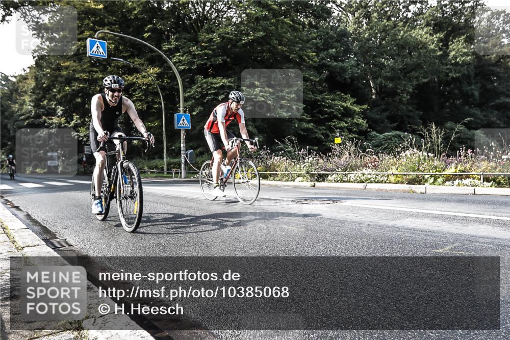13.09.2026 - Stadtparktriathlon H.Heesch http://msf.ph/oto/10385068 13.09.2026 11:25:10 Radfahren 639, 663, 684, 735, 772 meine-sportfotos.de