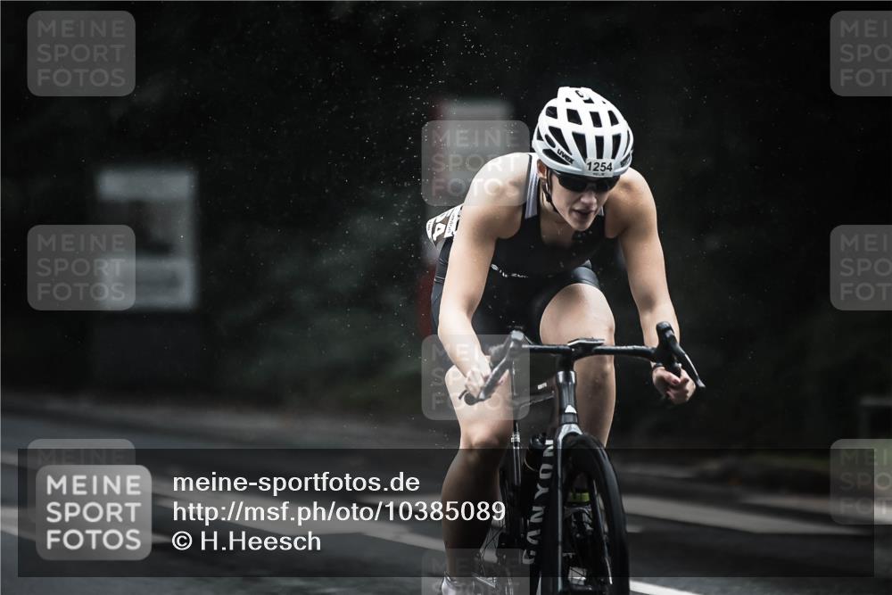13.09.2026 - Stadtparktriathlon H.Heesch http://msf.ph/oto/10385089 13.09.2026 12:38:06 Radfahren 949, 1072, 1108, 1179, 1248, 1254 meine-sportfotos.de