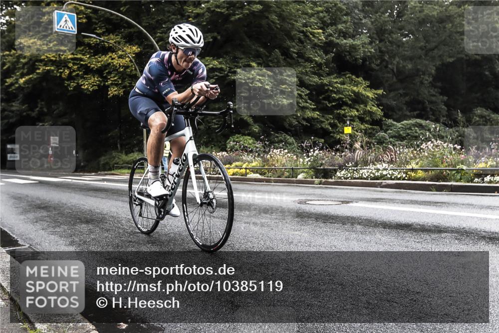 13.09.2026 - Stadtparktriathlon H.Heesch http://msf.ph/oto/10385119 13.09.2026 13:11:55 Radfahren 1336, 1338, 1378, 1392 meine-sportfotos.de