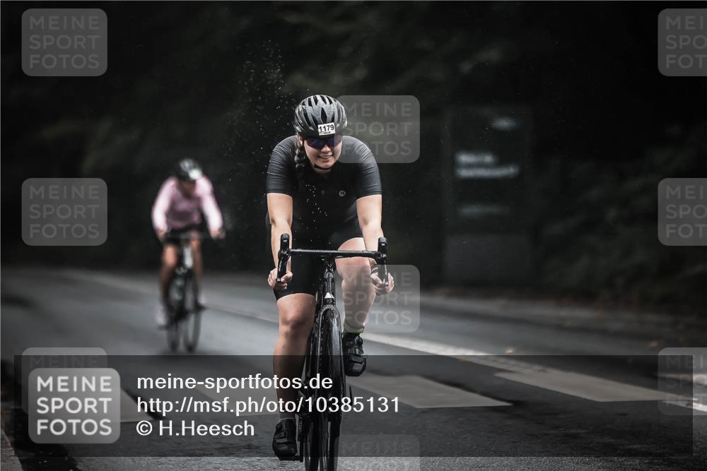 13.09.2026 - Stadtparktriathlon H.Heesch http://msf.ph/oto/10385131 13.09.2026 12:38:12 Radfahren 1072, 1108, 1123, 1179 meine-sportfotos.de