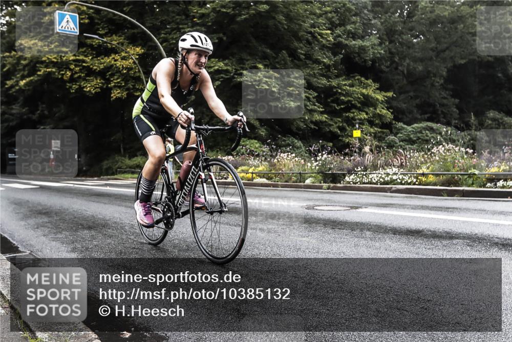 13.09.2026 - Stadtparktriathlon H.Heesch http://msf.ph/oto/10385132 13.09.2026 13:12:03 Radfahren 1260, 1275, 1408 meine-sportfotos.de