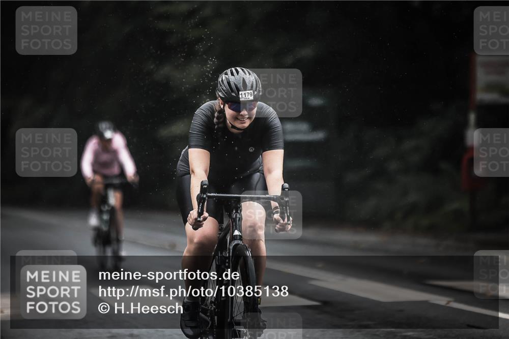 13.09.2026 - Stadtparktriathlon H.Heesch http://msf.ph/oto/10385138 13.09.2026 12:38:12 Radfahren 1072, 1108, 1123, 1179 meine-sportfotos.de
