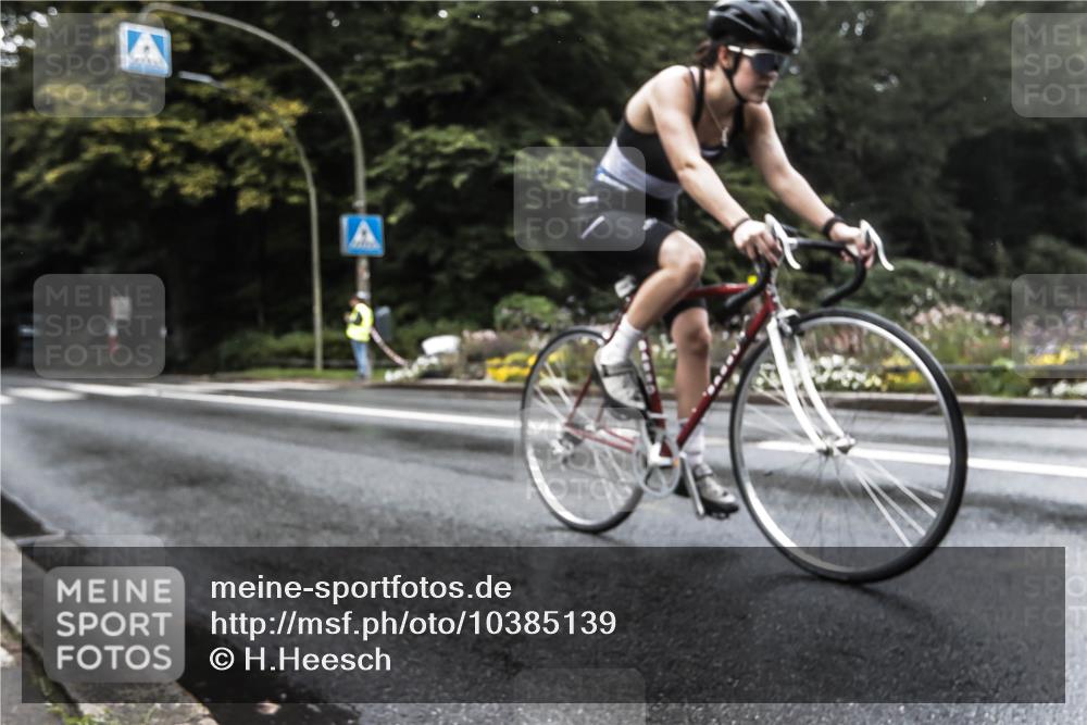 13.09.2026 - Stadtparktriathlon H.Heesch http://msf.ph/oto/10385139 13.09.2026 13:12:06 Radfahren 1275, 1408 meine-sportfotos.de