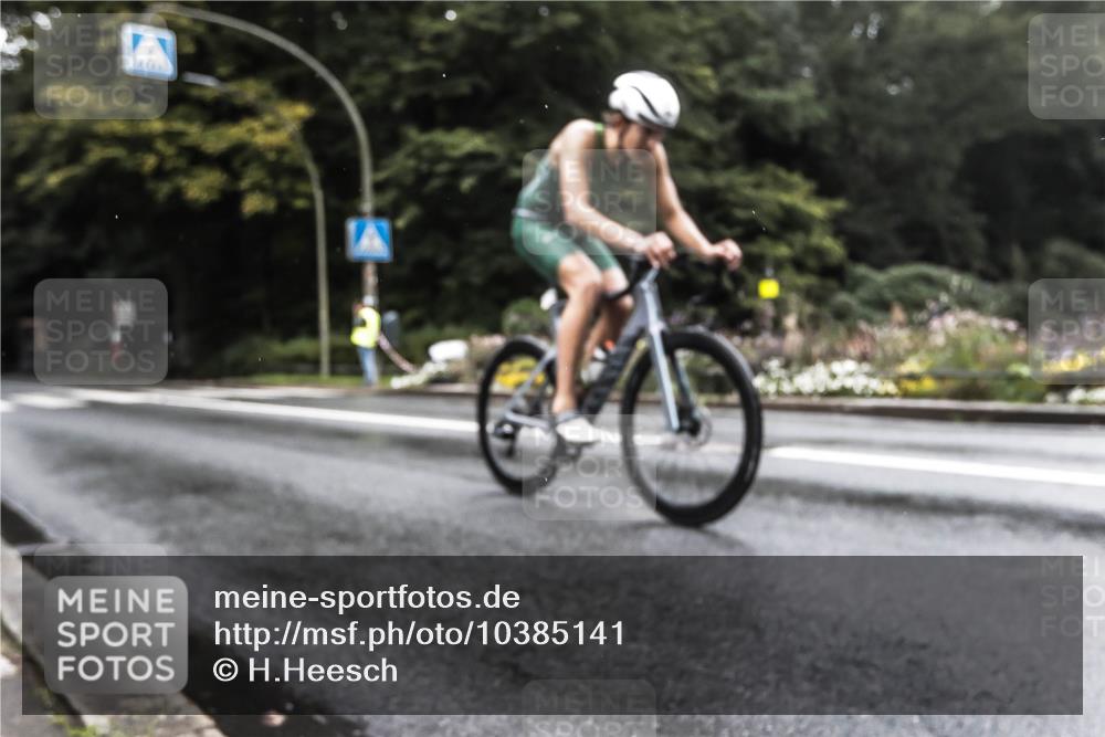 13.09.2026 - Stadtparktriathlon H.Heesch http://msf.ph/oto/10385141 13.09.2026 13:12:12 Radfahren 1374, 1431 meine-sportfotos.de