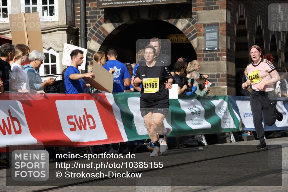 13.09.2026 - 21. swb-Marathon Bremen Strokosch-Dieckow http://msf.ph/oto/10385155 13.09.2026 11:06:56 Ziel 10323, 10654, 10795, 10849, 10853, 10989, 11021, 11028, 11240, 11370, 12146, 12217, 12485, 10156, 10360, 11100, 11257, 11393, 11439, 11684, 11696, 12255 meine-sportfotos.de