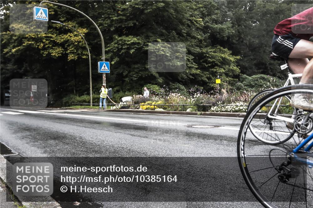 13.09.2026 - Stadtparktriathlon H.Heesch http://msf.ph/oto/10385164 13.09.2026 13:12:30 Radfahren 1205, 1241, 1257, 1271, 1413 meine-sportfotos.de