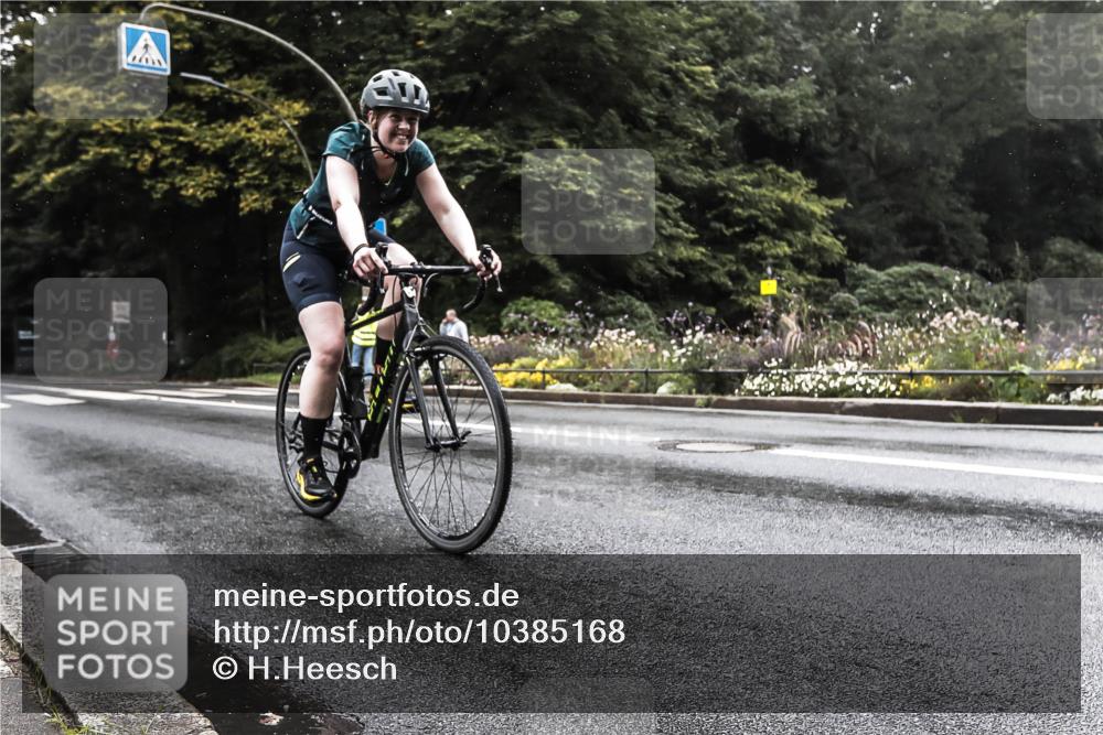 13.09.2026 - Stadtparktriathlon H.Heesch http://msf.ph/oto/10385168 13.09.2026 13:12:31 Radfahren 1205, 1241, 1257, 1271, 1413 meine-sportfotos.de