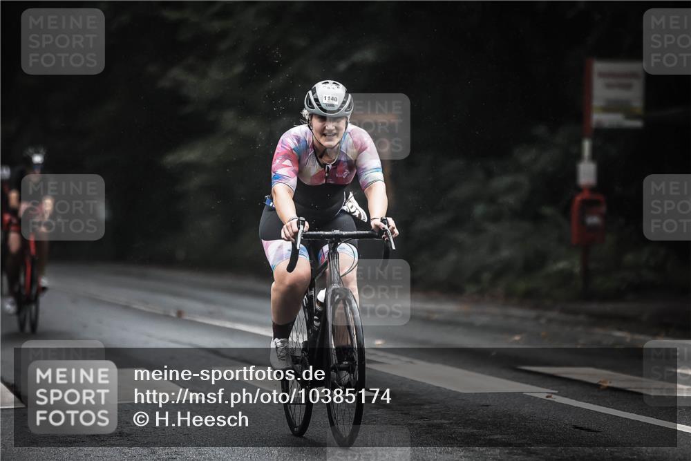 13.09.2026 - Stadtparktriathlon H.Heesch http://msf.ph/oto/10385174 13.09.2026 12:38:19 Radfahren 1123, 1128, 1140, 1194, 1228 meine-sportfotos.de