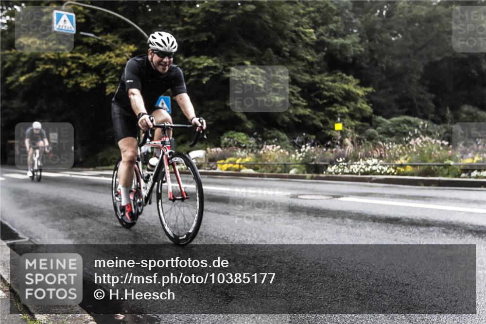 13.09.2026 - Stadtparktriathlon H.Heesch http://msf.ph/oto/10385177 13.09.2026 13:12:41 Radfahren 1218, 1268 meine-sportfotos.de