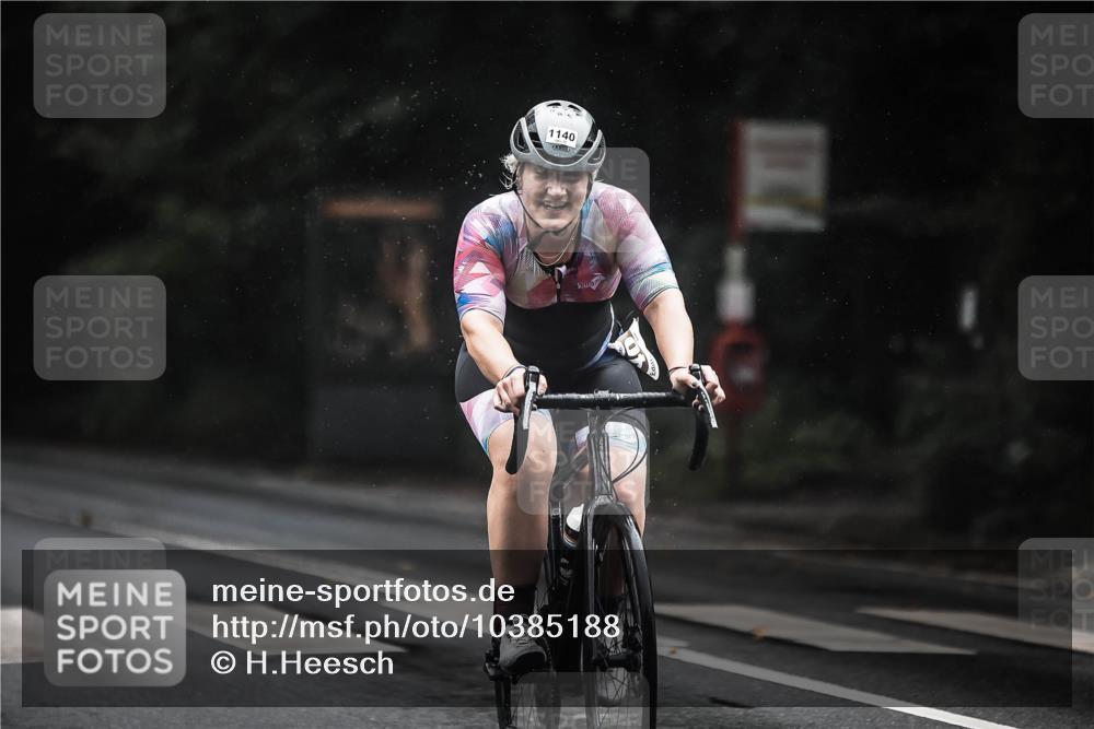 13.09.2026 - Stadtparktriathlon H.Heesch http://msf.ph/oto/10385188 13.09.2026 12:38:19 Radfahren 1123, 1128, 1140, 1194, 1228 meine-sportfotos.de