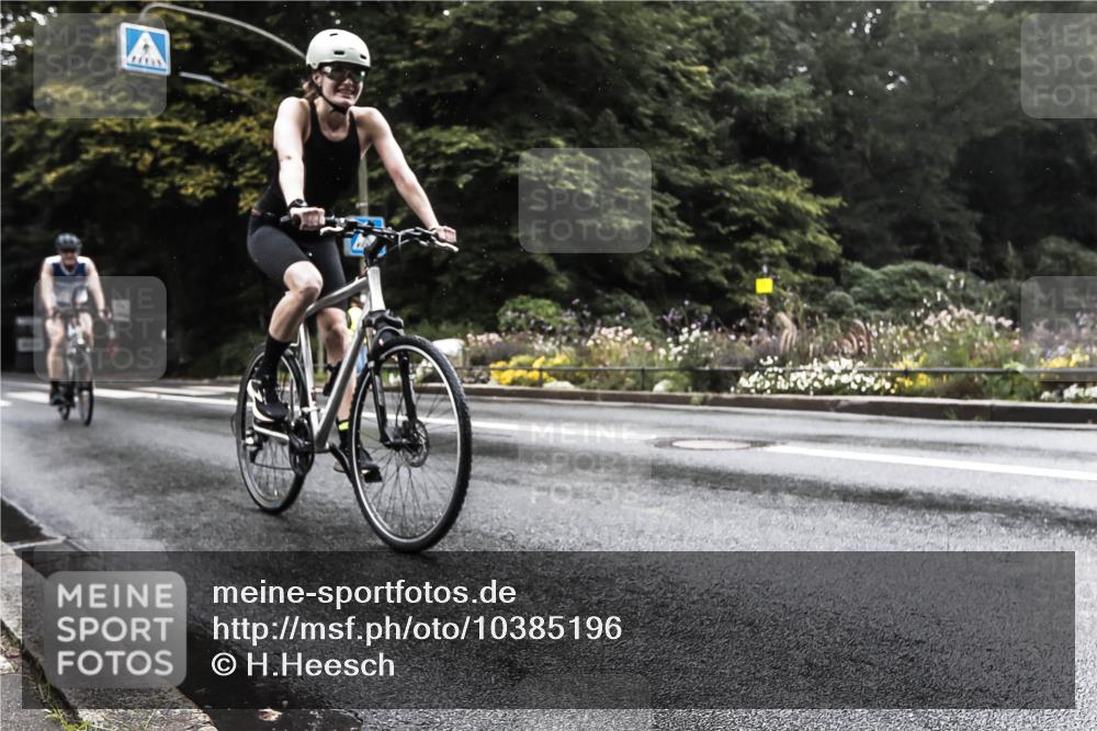 13.09.2026 - Stadtparktriathlon H.Heesch http://msf.ph/oto/10385196 13.09.2026 13:12:54 Radfahren 1225, 1226, 1284, 1297, 1352 meine-sportfotos.de