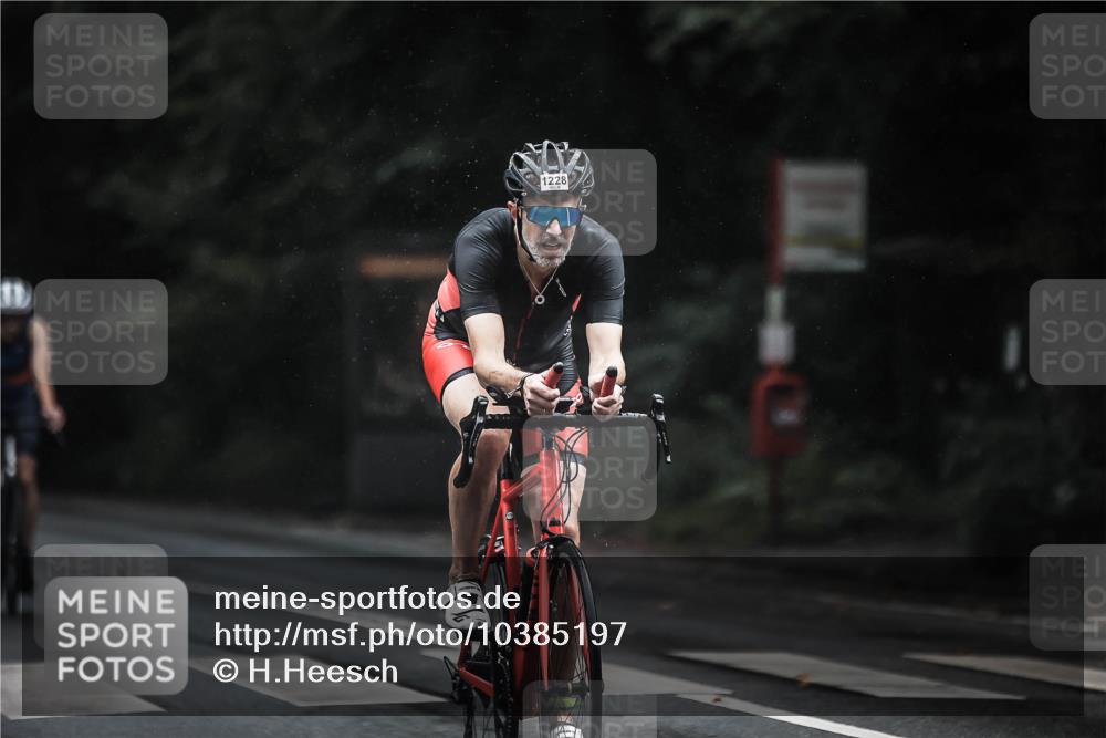 13.09.2026 - Stadtparktriathlon H.Heesch http://msf.ph/oto/10385197 13.09.2026 12:38:21 Radfahren 1097, 1128, 1140, 1164, 1193, 1194, 1228 meine-sportfotos.de