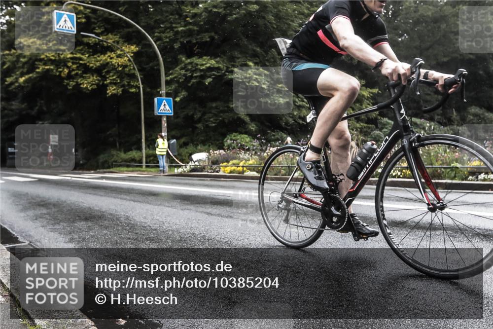 13.09.2026 - Stadtparktriathlon H.Heesch http://msf.ph/oto/10385204 13.09.2026 13:13:02 Radfahren 1339, 1340 meine-sportfotos.de
