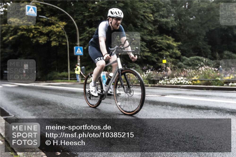 13.09.2026 - Stadtparktriathlon H.Heesch http://msf.ph/oto/10385215 13.09.2026 13:13:11 Radfahren 1192, 1316, 1402 meine-sportfotos.de