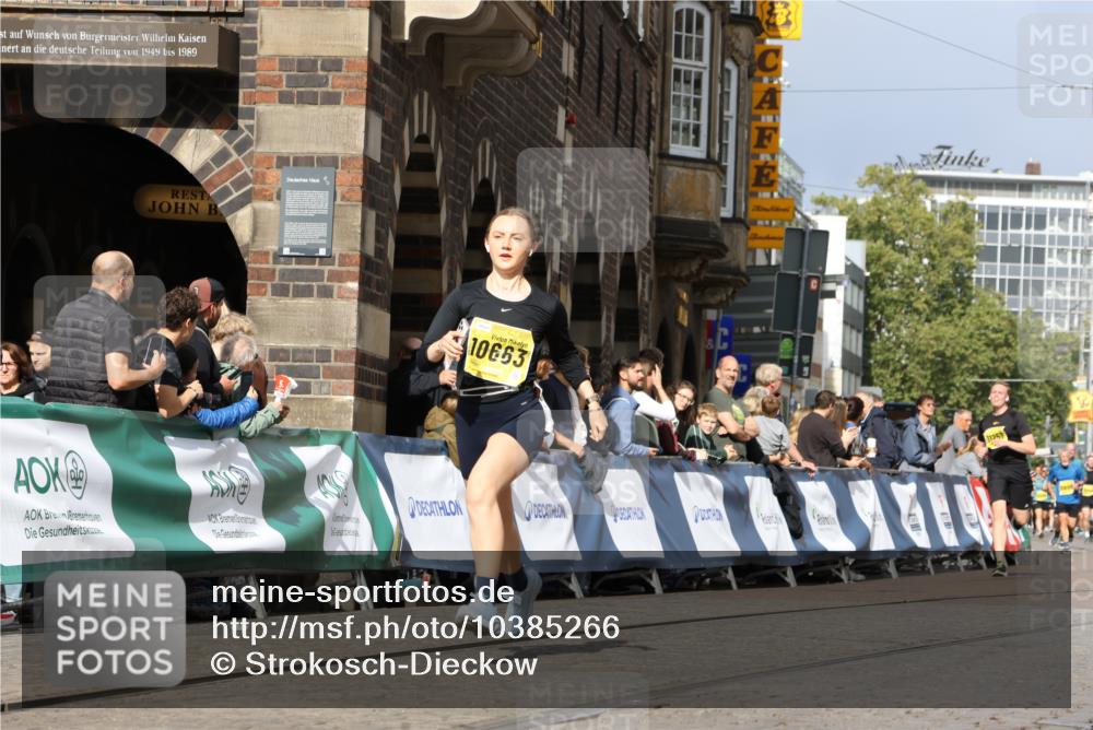 13.09.2026 - 21. swb-Marathon Bremen Strokosch-Dieckow http://msf.ph/oto/10385266 13.09.2026 11:07:02 Ziel 10323, 10378, 10654, 10663, 10795, 10849, 10989, 11021, 11066, 11240, 11370, 12124, 12146, 12219, 12249, 10156, 10360, 11100, 11246, 11393, 11439, 11600, 11684, 11696, 11759, 11822, 11823, 12255 meine-sportfotos.de