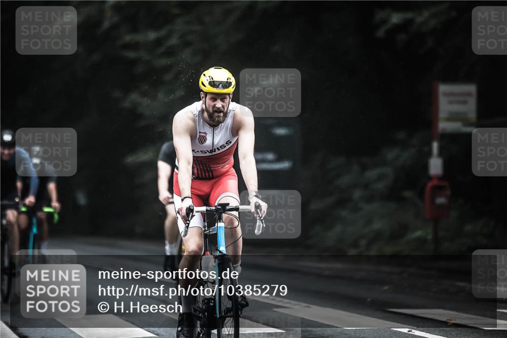 13.09.2026 - Stadtparktriathlon H.Heesch http://msf.ph/oto/10385279 13.09.2026 12:38:27 Radfahren 950, 959, 1097, 1128, 1164, 1193, 1194, 1204, 1228 meine-sportfotos.de