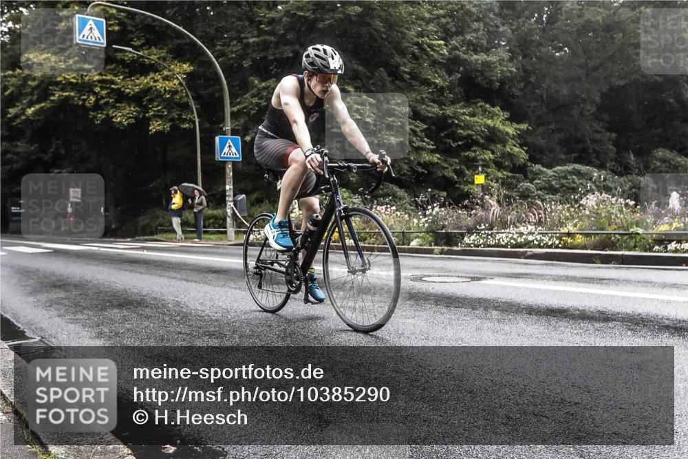 13.09.2026 - Stadtparktriathlon H.Heesch http://msf.ph/oto/10385290 13.09.2026 13:14:11 Radfahren 1265, 1344, 1473 meine-sportfotos.de