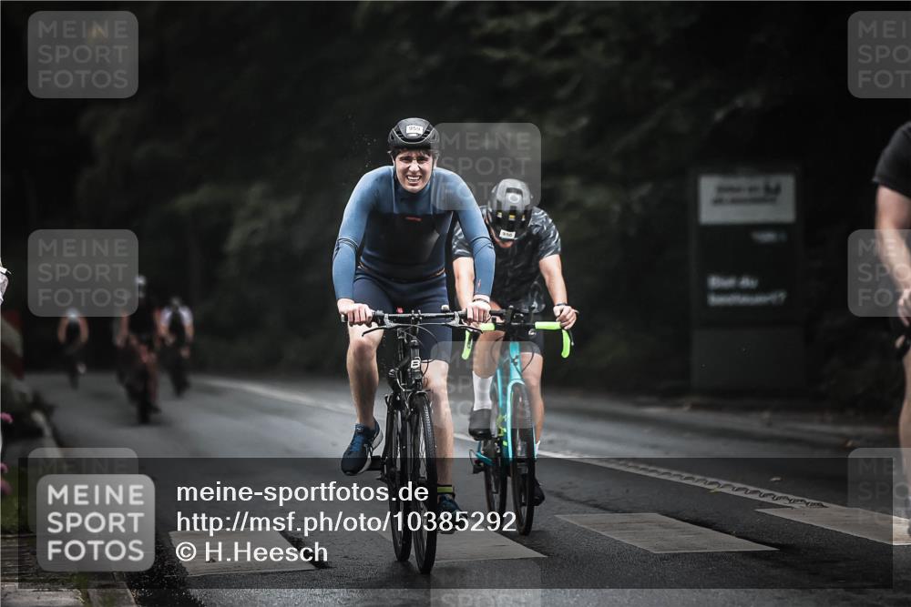 13.09.2026 - Stadtparktriathlon H.Heesch http://msf.ph/oto/10385292 13.09.2026 12:38:29 Radfahren 950, 959, 1097, 1105, 1128, 1164, 1193, 1204, 1282 meine-sportfotos.de