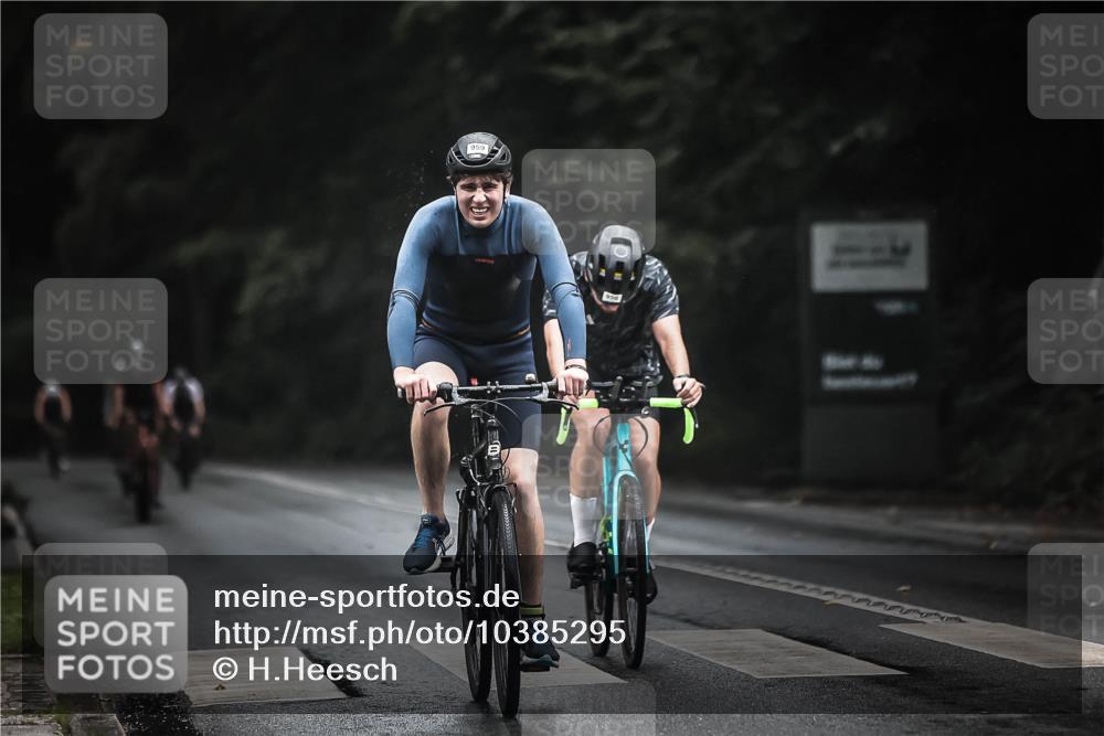 13.09.2026 - Stadtparktriathlon H.Heesch http://msf.ph/oto/10385295 13.09.2026 12:38:29 Radfahren 950, 959, 1097, 1105, 1128, 1164, 1193, 1204, 1282 meine-sportfotos.de