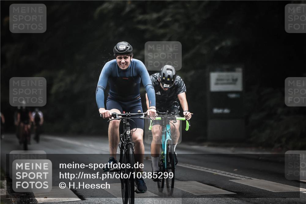 13.09.2026 - Stadtparktriathlon H.Heesch http://msf.ph/oto/10385299 13.09.2026 12:38:29 Radfahren 950, 959, 1097, 1105, 1128, 1164, 1193, 1204, 1282 meine-sportfotos.de