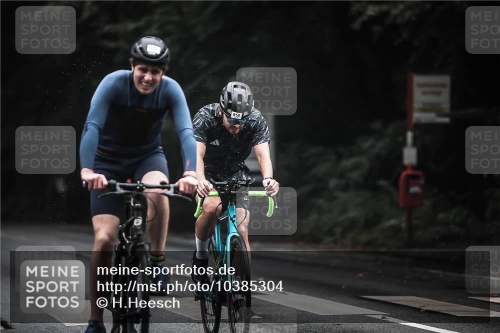 13.09.2026 - Stadtparktriathlon H.Heesch http://msf.ph/oto/10385304 13.09.2026 12:38:29 Radfahren 950, 959, 1097, 1105, 1128, 1164, 1193, 1204, 1282 meine-sportfotos.de