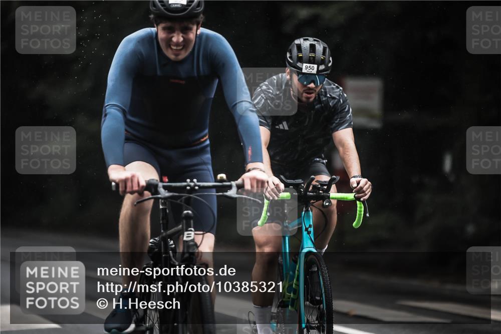 13.09.2026 - Stadtparktriathlon H.Heesch http://msf.ph/oto/10385321 13.09.2026 12:38:30 Radfahren 950, 959, 1097, 1105, 1128, 1133, 1164, 1193, 1204, 1282 meine-sportfotos.de