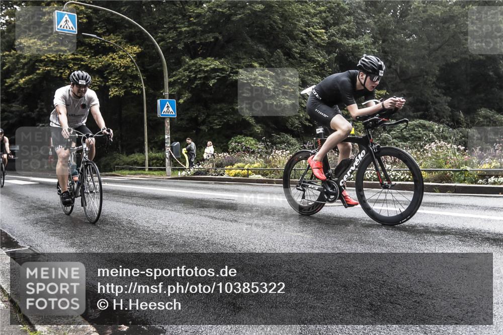 13.09.2026 - Stadtparktriathlon H.Heesch http://msf.ph/oto/10385322 13.09.2026 13:14:40 Radfahren 1283, 1312, 1391, 1400, 1410, 1435, 1464 meine-sportfotos.de