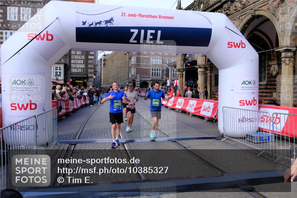 13.09.2026 - 21. swb-Marathon Bremen Tim E. http://msf.ph/oto/10385327 13.09.2026 13:23:17 Ziel 1809, 1935, 1963, 2040, 2367, 2827, 2914, 2961, 3098, 3145, 3233, 3560, 5114, 6737, 7909, 8304, 8377, 8646, 8671, 8672, 8787, 8819, 8820, 9921 meine-sportfotos.de