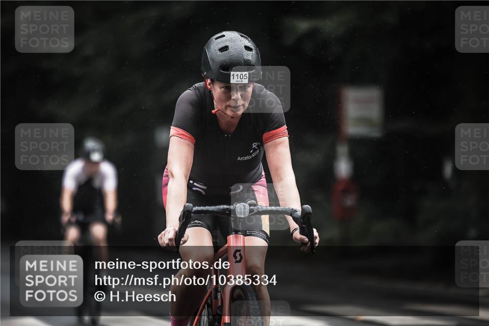 13.09.2026 - Stadtparktriathlon H.Heesch http://msf.ph/oto/10385334 13.09.2026 12:38:34 Radfahren 950, 959, 1105, 1133, 1176, 1204, 1282 meine-sportfotos.de