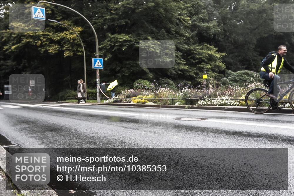 13.09.2026 - Stadtparktriathlon H.Heesch http://msf.ph/oto/10385353 13.09.2026 13:15:10 Radfahren 1210 meine-sportfotos.de