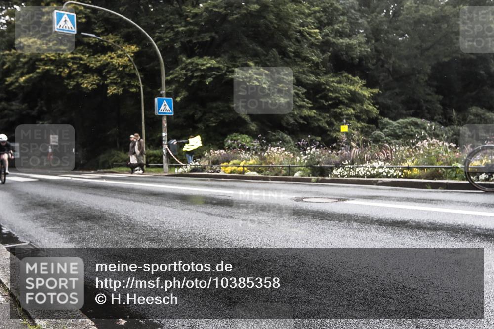 13.09.2026 - Stadtparktriathlon H.Heesch http://msf.ph/oto/10385358 13.09.2026 13:15:10 Radfahren 1210 meine-sportfotos.de