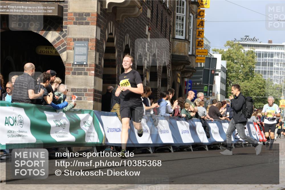 13.09.2026 - 21. swb-Marathon Bremen Strokosch-Dieckow http://msf.ph/oto/10385368 13.09.2026 11:07:07 Ziel 10323, 10378, 10654, 10663, 10795, 10849, 10989, 11066, 11370, 12124, 12146, 12219, 12249, 10205, 10488, 10748, 11100, 11123, 11246, 11393, 11600, 11696, 11759, 11822, 11823, 11917, 12020, 12173, 12255, 12266, 12536 meine-sportfotos.de