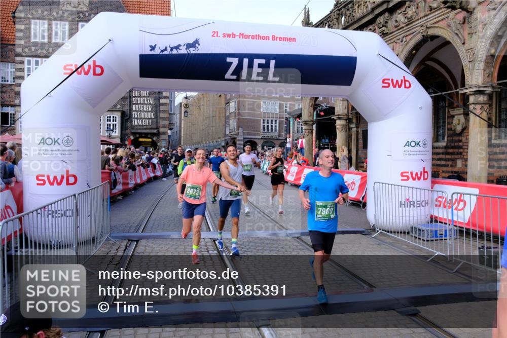 13.09.2026 - 21. swb-Marathon Bremen Tim E. http://msf.ph/oto/10385391 13.09.2026 13:23:22 Ziel 1809, 1900, 1935, 1963, 2367, 2827, 2914, 2961, 3098, 3233, 3374, 3560, 3729, 3920, 5114, 7909, 8231, 8304, 8377, 8646, 8671, 8672, 8732, 8787, 8819, 8820, 9827, 9921 meine-sportfotos.de