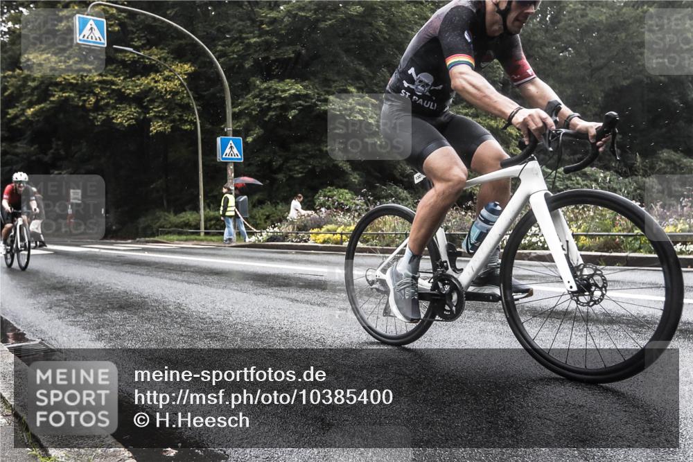 13.09.2026 - Stadtparktriathlon H.Heesch http://msf.ph/oto/10385400 13.09.2026 13:15:55 Radfahren 1221, 1307 meine-sportfotos.de