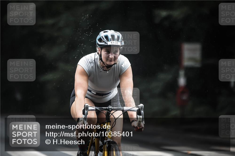 13.09.2026 - Stadtparktriathlon H.Heesch http://msf.ph/oto/10385401 13.09.2026 12:38:43 Radfahren 996, 1091, 1154, 1176 meine-sportfotos.de
