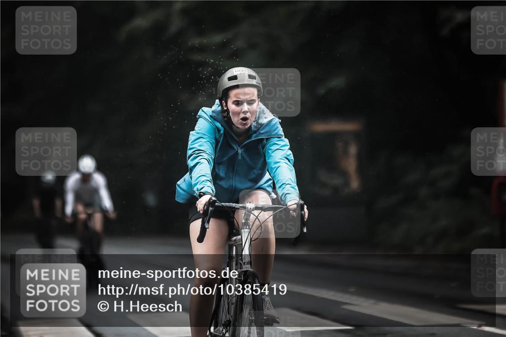 13.09.2026 - Stadtparktriathlon H.Heesch http://msf.ph/oto/10385419 13.09.2026 12:38:45 Radfahren 996, 1091, 1154, 1176, 1202, 1299 meine-sportfotos.de