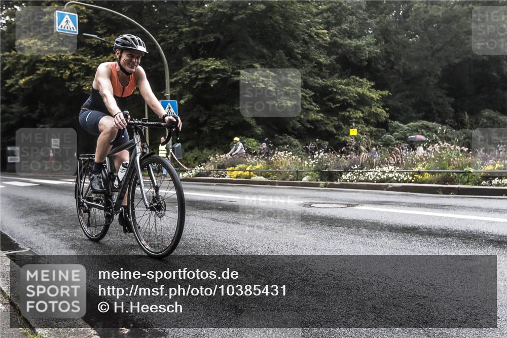 13.09.2026 - Stadtparktriathlon H.Heesch http://msf.ph/oto/10385431 13.09.2026 13:16:09 Radfahren 1258, 1366, 1418, 1428 meine-sportfotos.de