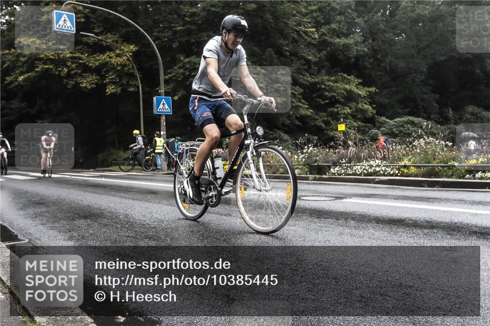 13.09.2026 - Stadtparktriathlon H.Heesch http://msf.ph/oto/10385445 13.09.2026 13:16:17 Radfahren 1264, 1351, 1383, 1437, 1446, 1457 meine-sportfotos.de