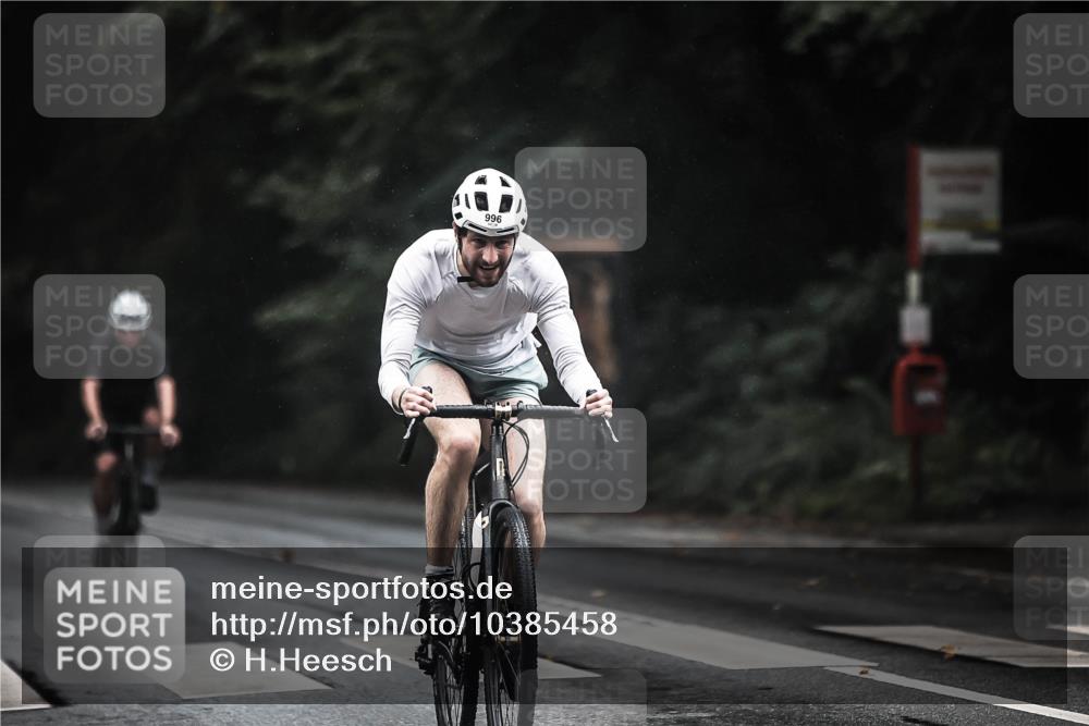 13.09.2026 - Stadtparktriathlon H.Heesch http://msf.ph/oto/10385458 13.09.2026 12:38:48 Radfahren 996, 1091, 1109, 1154, 1202, 1299 meine-sportfotos.de