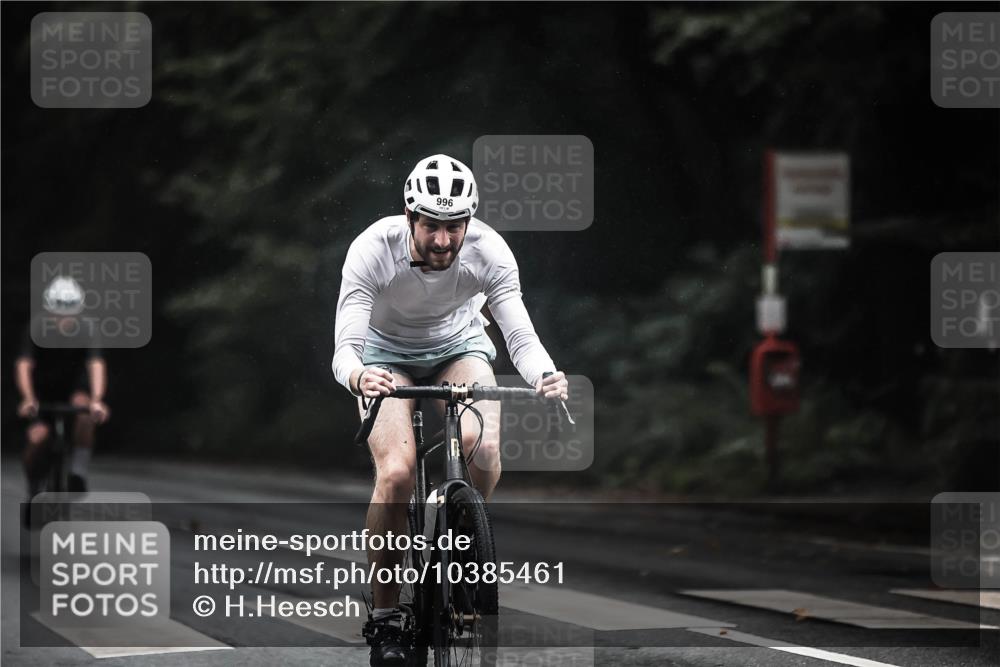 13.09.2026 - Stadtparktriathlon H.Heesch http://msf.ph/oto/10385461 13.09.2026 12:38:48 Radfahren 996, 1091, 1109, 1154, 1202, 1299 meine-sportfotos.de