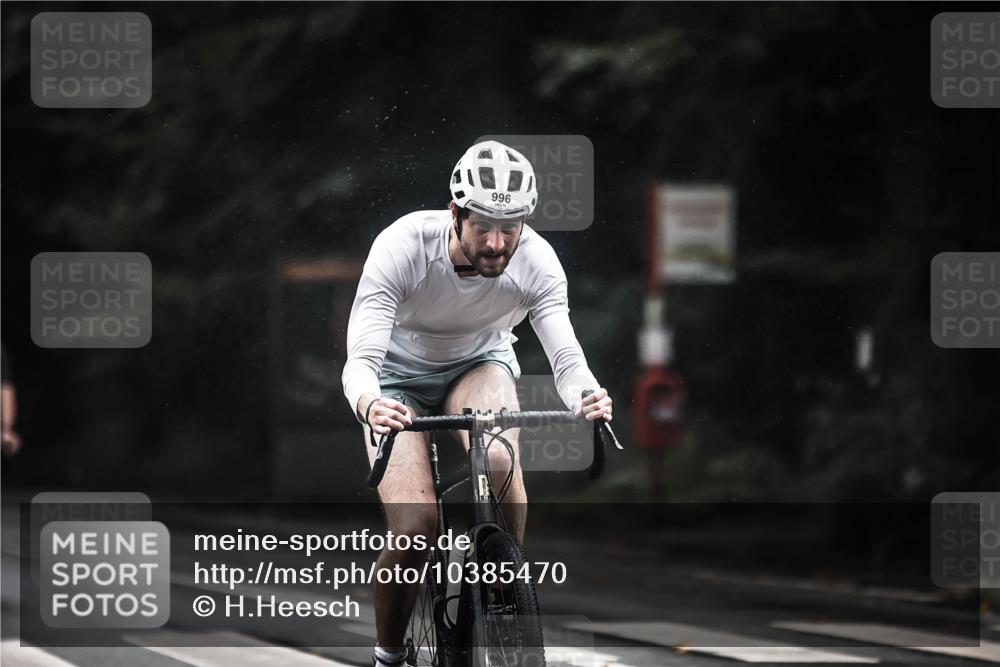 13.09.2026 - Stadtparktriathlon H.Heesch http://msf.ph/oto/10385470 13.09.2026 12:38:48 Radfahren 996, 1091, 1109, 1154, 1202, 1299 meine-sportfotos.de