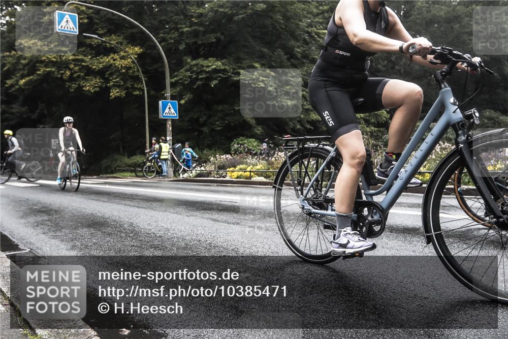 13.09.2026 - Stadtparktriathlon H.Heesch http://msf.ph/oto/10385471 13.09.2026 13:16:20 Radfahren 1097, 1263, 1264, 1351, 1383, 1437, 1457 meine-sportfotos.de