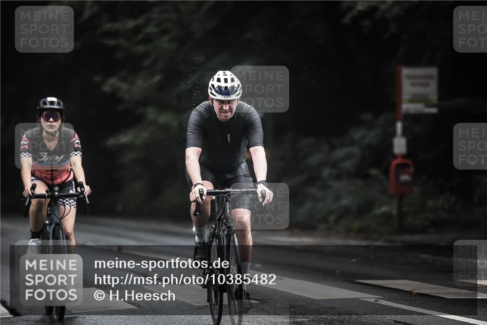 13.09.2026 - Stadtparktriathlon H.Heesch http://msf.ph/oto/10385482 13.09.2026 12:38:50 Radfahren 996, 1091, 1109, 1202, 1273, 1299 meine-sportfotos.de