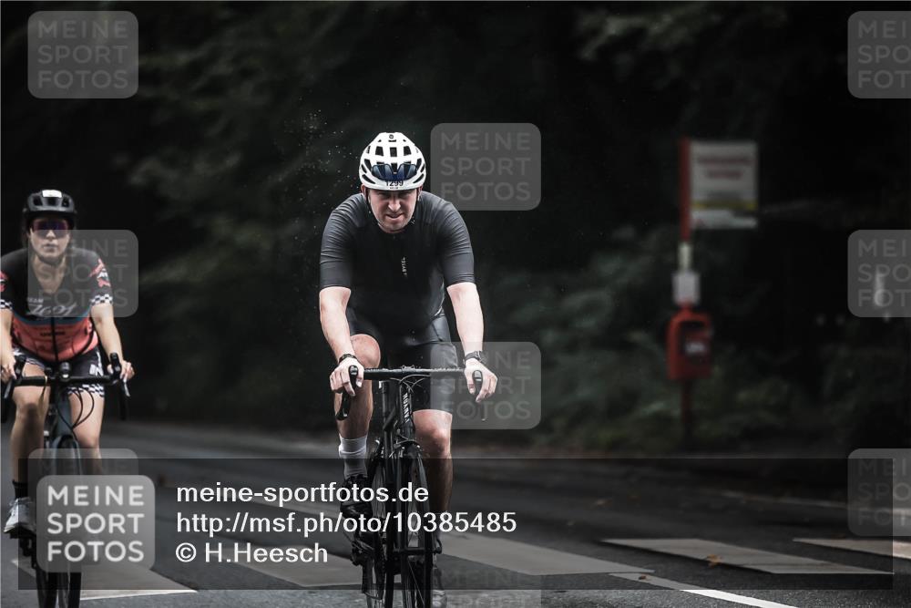 13.09.2026 - Stadtparktriathlon H.Heesch http://msf.ph/oto/10385485 13.09.2026 12:38:50 Radfahren 996, 1091, 1109, 1202, 1273, 1299 meine-sportfotos.de