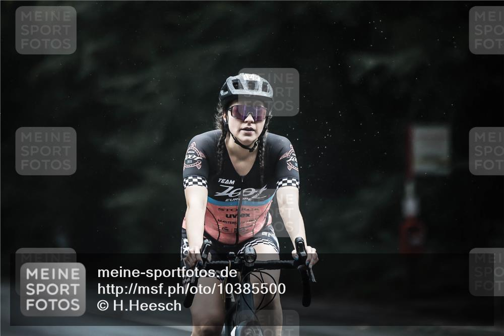 13.09.2026 - Stadtparktriathlon H.Heesch http://msf.ph/oto/10385500 13.09.2026 12:38:51 Radfahren 996, 1091, 1109, 1202, 1273, 1299 meine-sportfotos.de